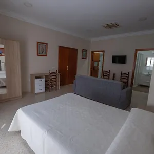 Apartahotel Don Juan, El Coronil